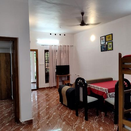 Ben Cottage Thekkady Exterior photo