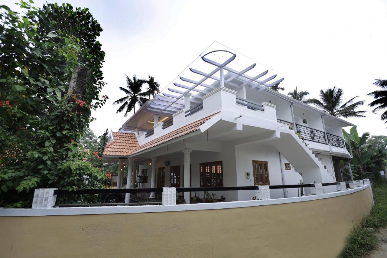 Ben Cottage Thekkady Exterior photo